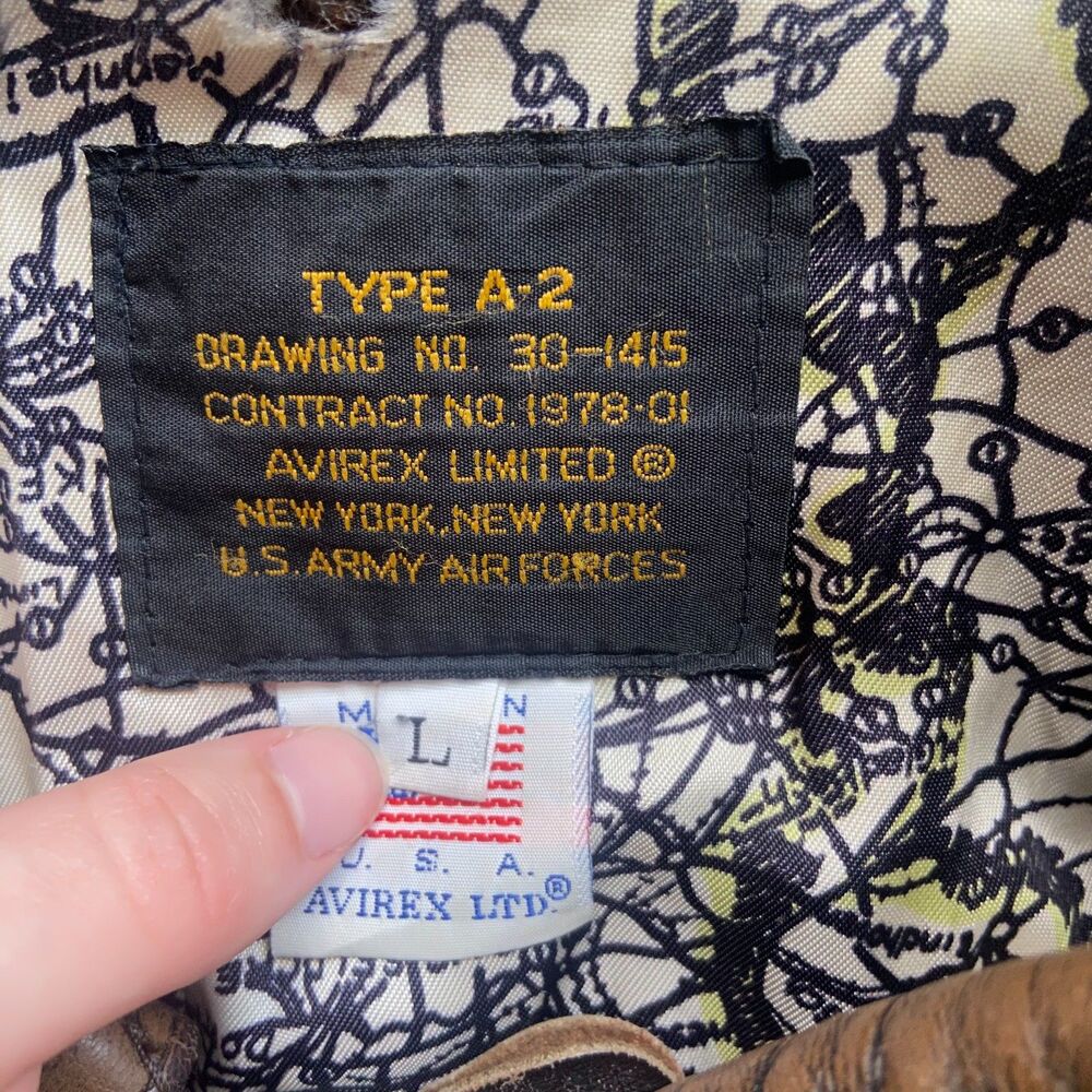 AVIREX TYPE A-2 ARMY AIR VINTAGE DISTRESSED LEATHER JACKET MADE IN THE USA - Picture 4 of 16